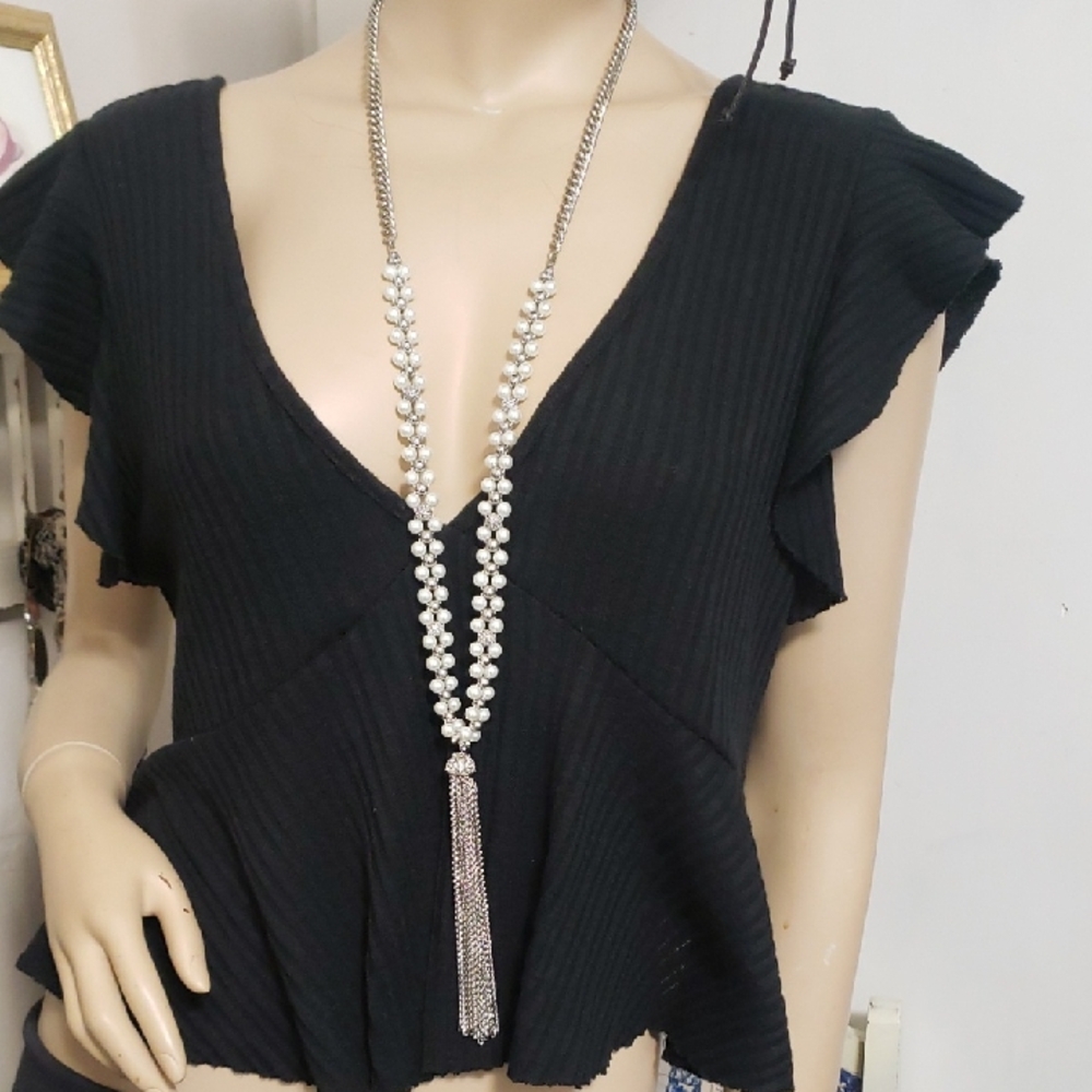 Black House White Market Necklace
